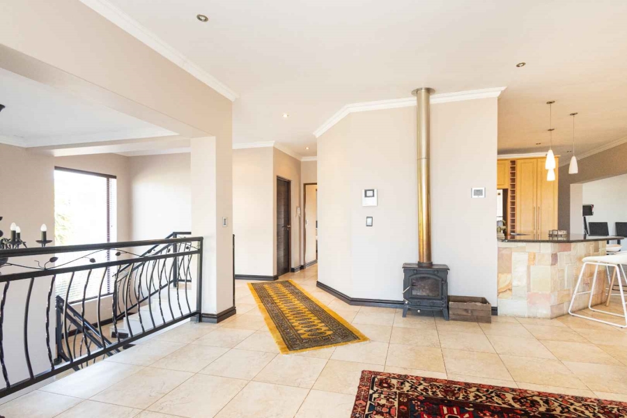 To Let 4 Bedroom Property for Rent in Ridgeworth Western Cape